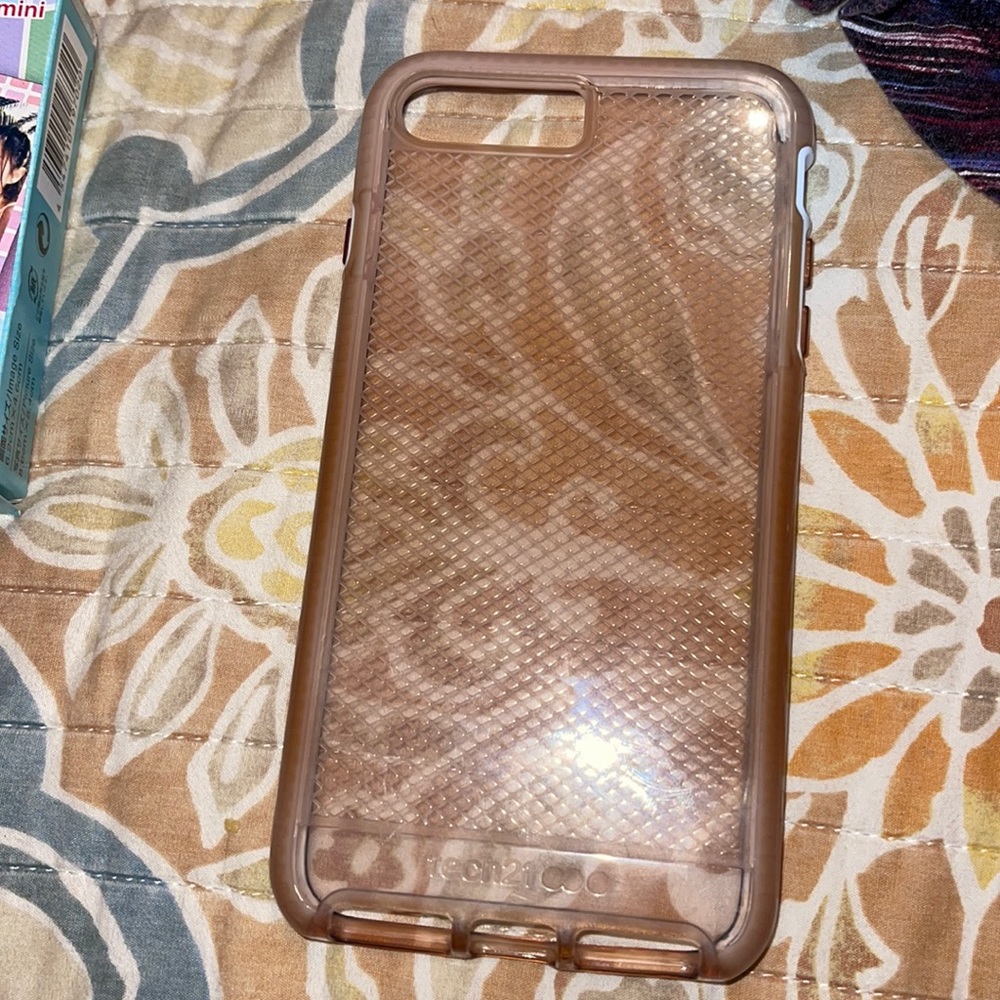 iPhone 8 Plus tech 21 case